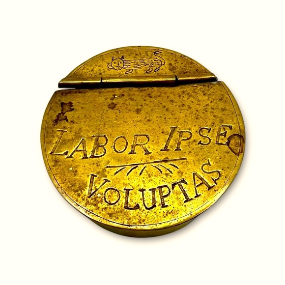 Historic Charleston Other - Labor Ipse Voluptas Tiger Brass Tobacco Tin Snuff Box